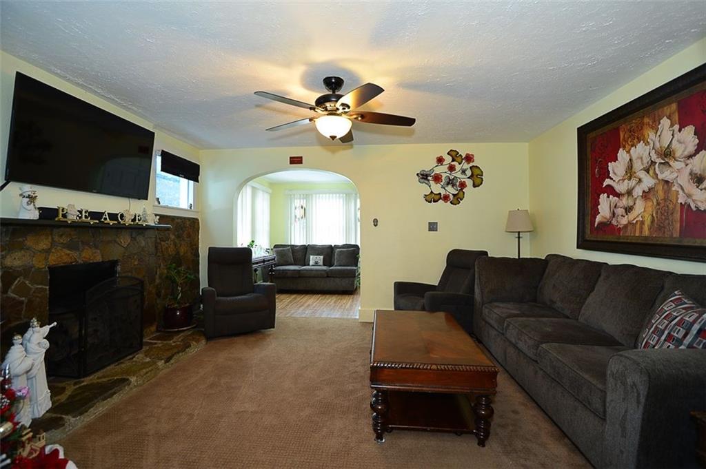 166 Warrendale Bakerstown Road Mars, PA 16046 - Photo 3 of 17