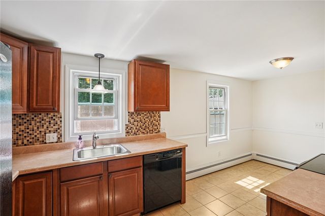$390,000 | 398 Hillard Avenue, Warwick, RI 02886