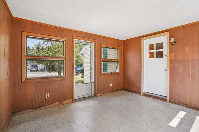 $390,000 | 398 Hillard Avenue, Warwick, RI 02886