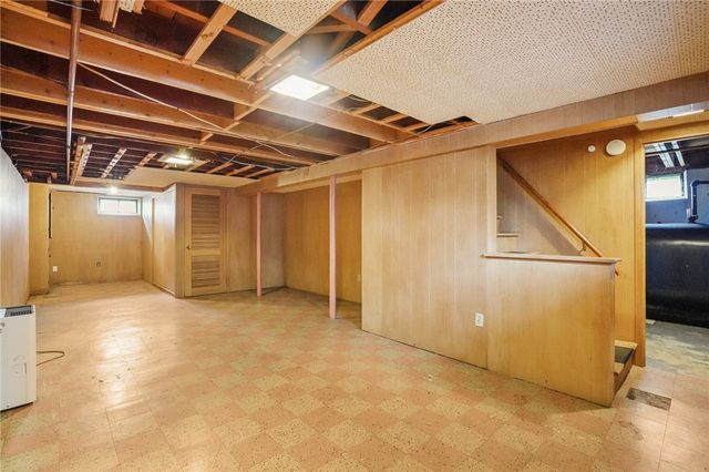 $390,000 | 398 Hillard Avenue, Warwick, RI 02886