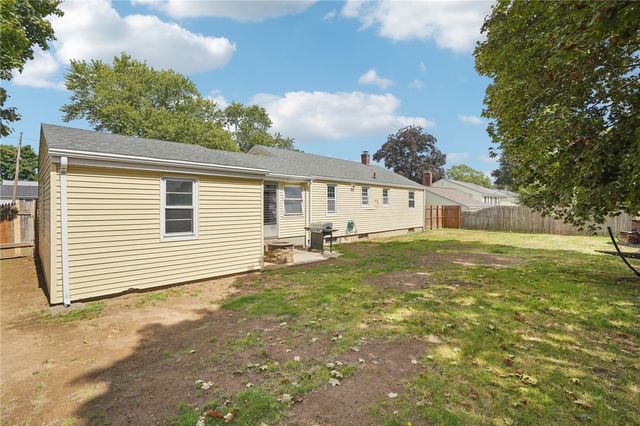 $390,000 | 398 Hillard Avenue, Warwick, RI 02886
