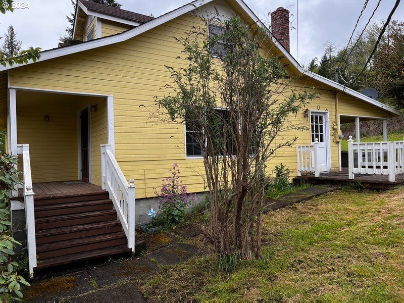 20263 Ilmari Road Clatskanie, OR 97016 - Photo 1 of 26 Gallery Image 1