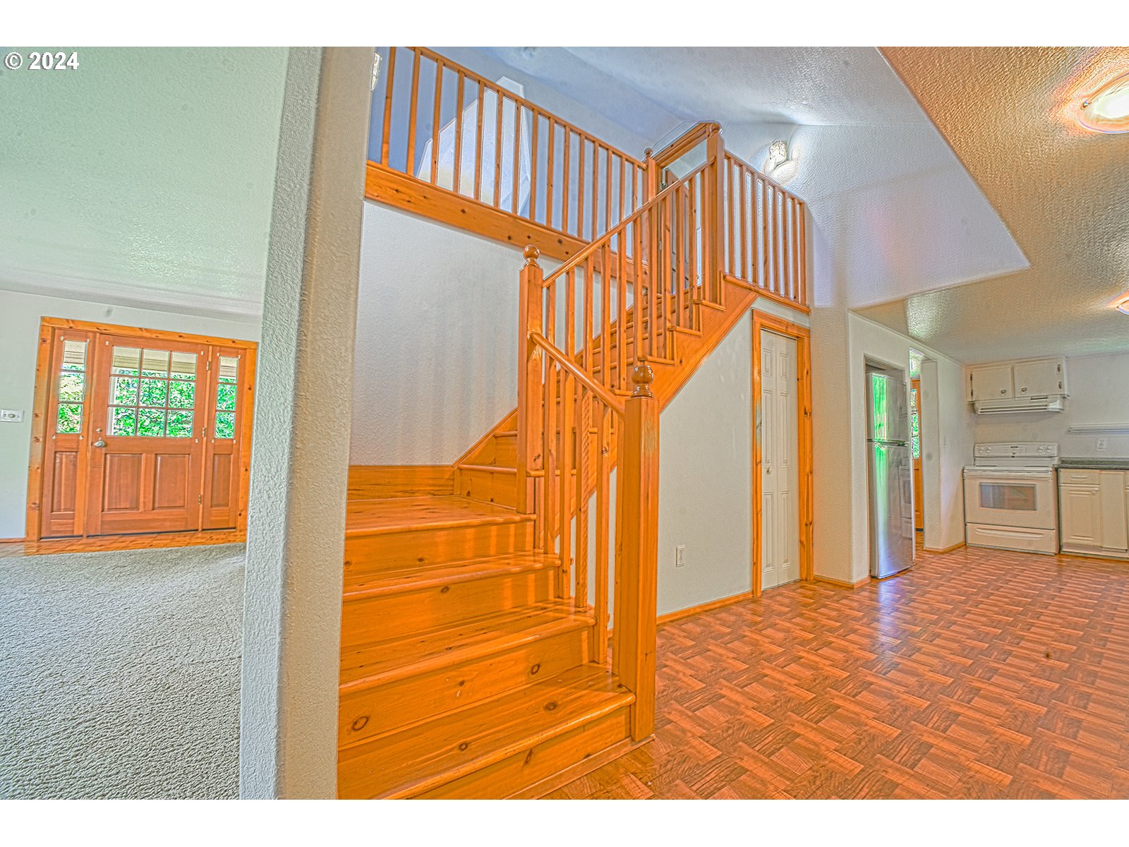 20263 Ilmari Road Clatskanie, OR 97016 - Photo 14 of 26 Staircase