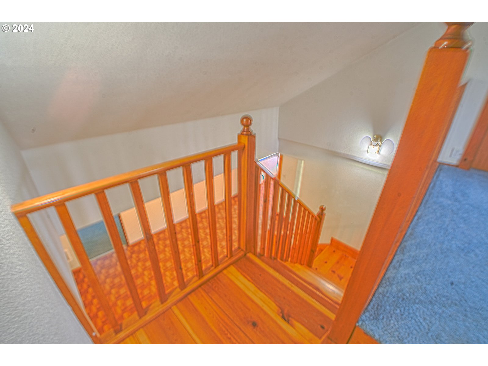 20263 Ilmari Road Clatskanie, OR 97016 - Photo 15 of 26 Staircase