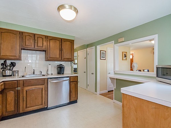 43 Cranmore Road Boston, MA 02136 - Photo 4 of 21 Gallery Image 4