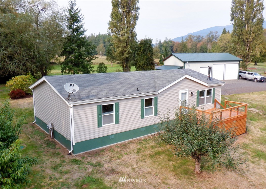 23489 Bassett Road Sedro-Woolley, WA 98284 - Photo 1 of 24 Gallery Image 1