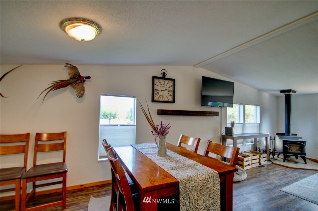 23489 Bassett Road Sedro-Woolley, WA 98284 - Photo 6 of 24 Gallery Image 6