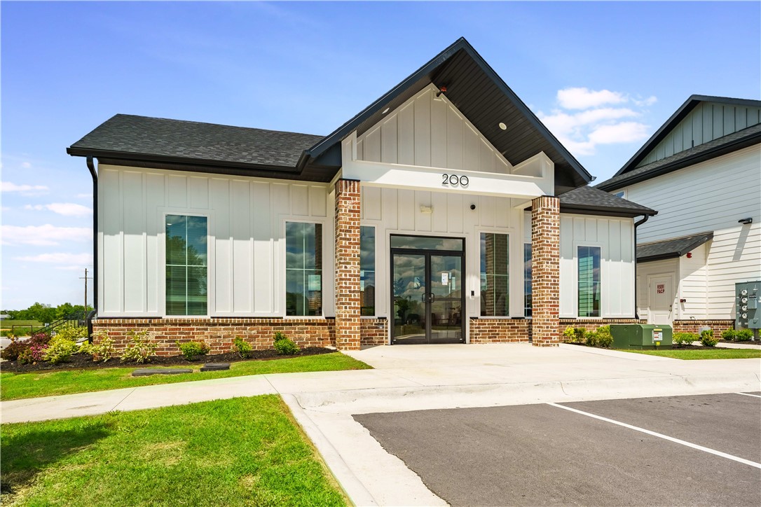 200 Ryan Pea Ridge, Unit GARLAND CRITTENDEN Pea Ridge, AR 72751 - Photo 1 of 49 Gallery Image 1
