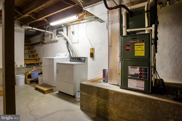 a view of a house with swimming pool