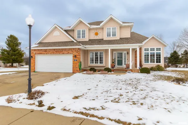 $335,000 | 200 Dogwood Lane, Pekin, IL 61554