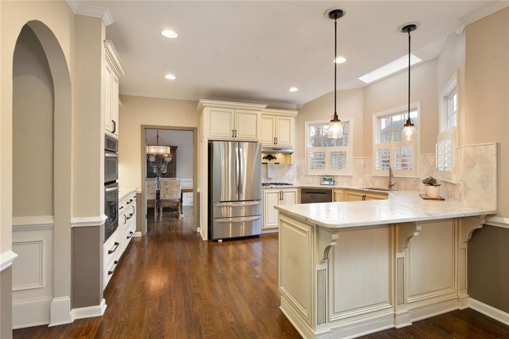 1195 Rugglestone Way Johns Creek, GA 30097 - Photo 10 of 67