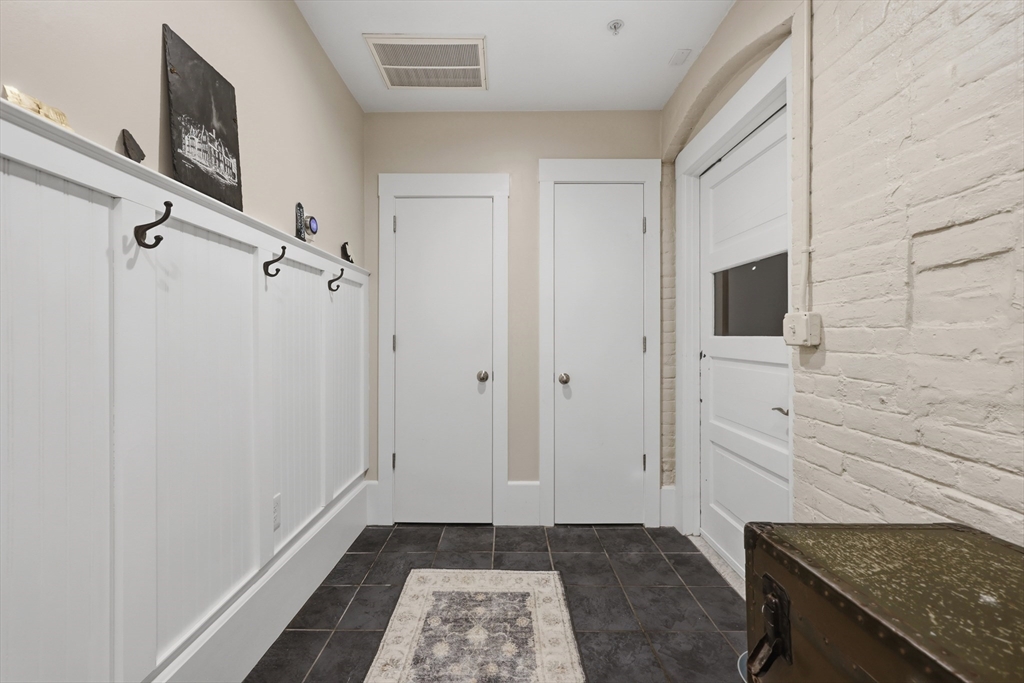28 Adams Street, Unit 106 Worcester, MA 01604 - Photo 15 of 28