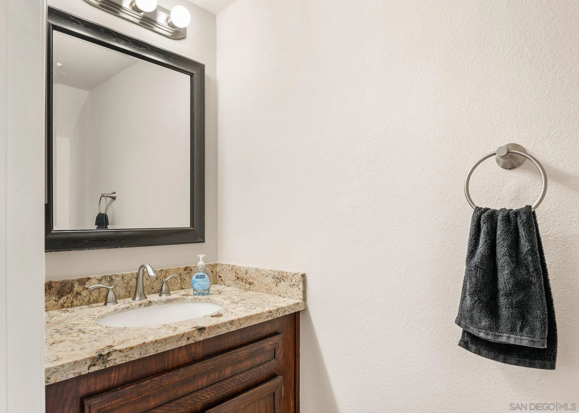 1673 Stone Edge Circle El Cajon, CA 92021 - Photo 16 of 38