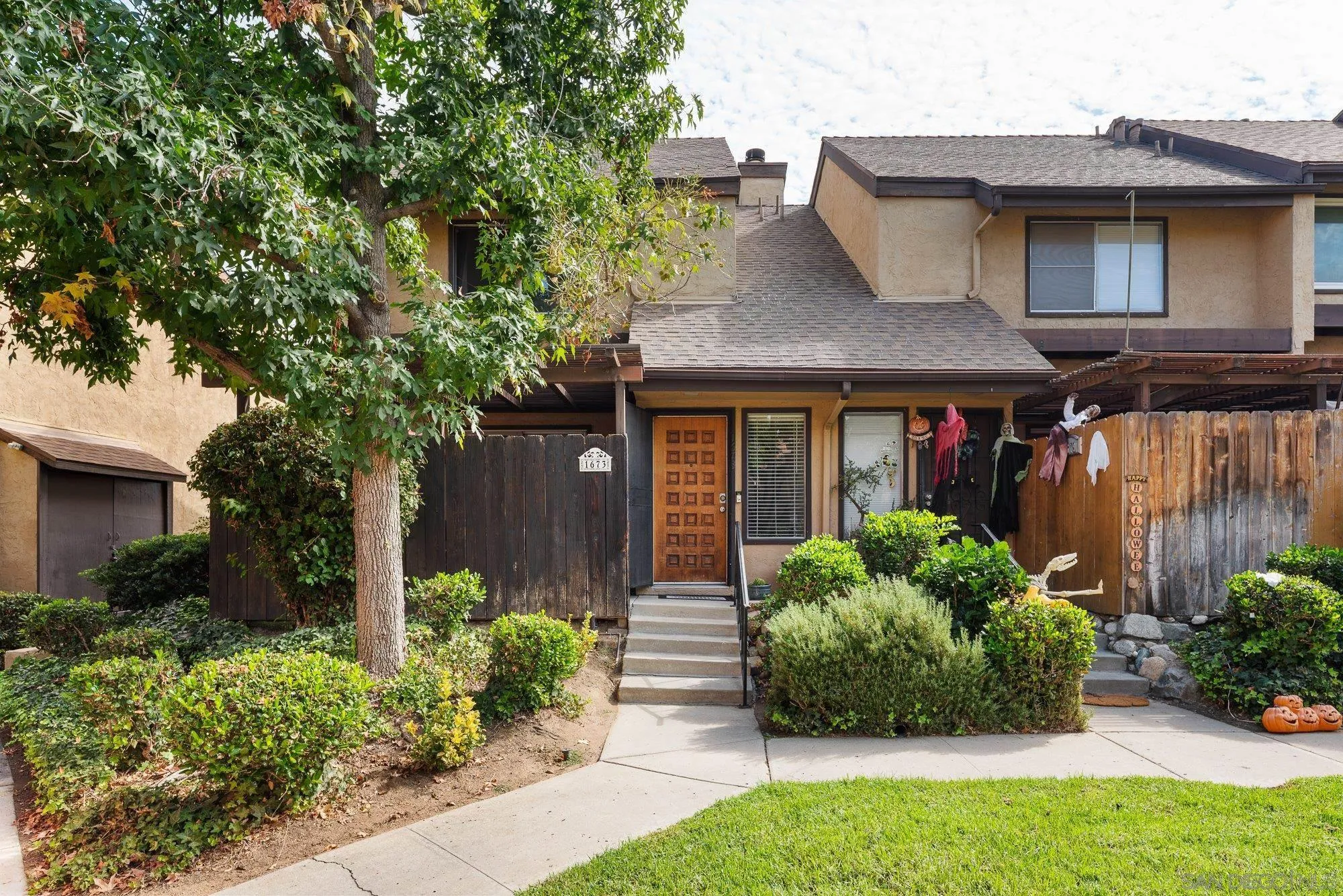 1673 Stone Edge Circle El Cajon, CA 92021 - Photo 2 of 38