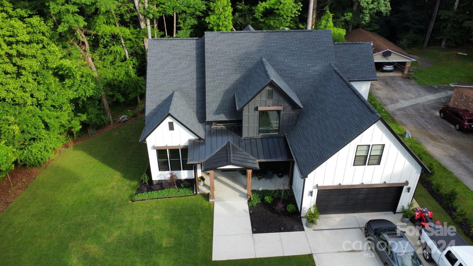 322 Mountainview Drive Charlotte, NC 28270 - Photo 6 of 47 an aerial view of a house