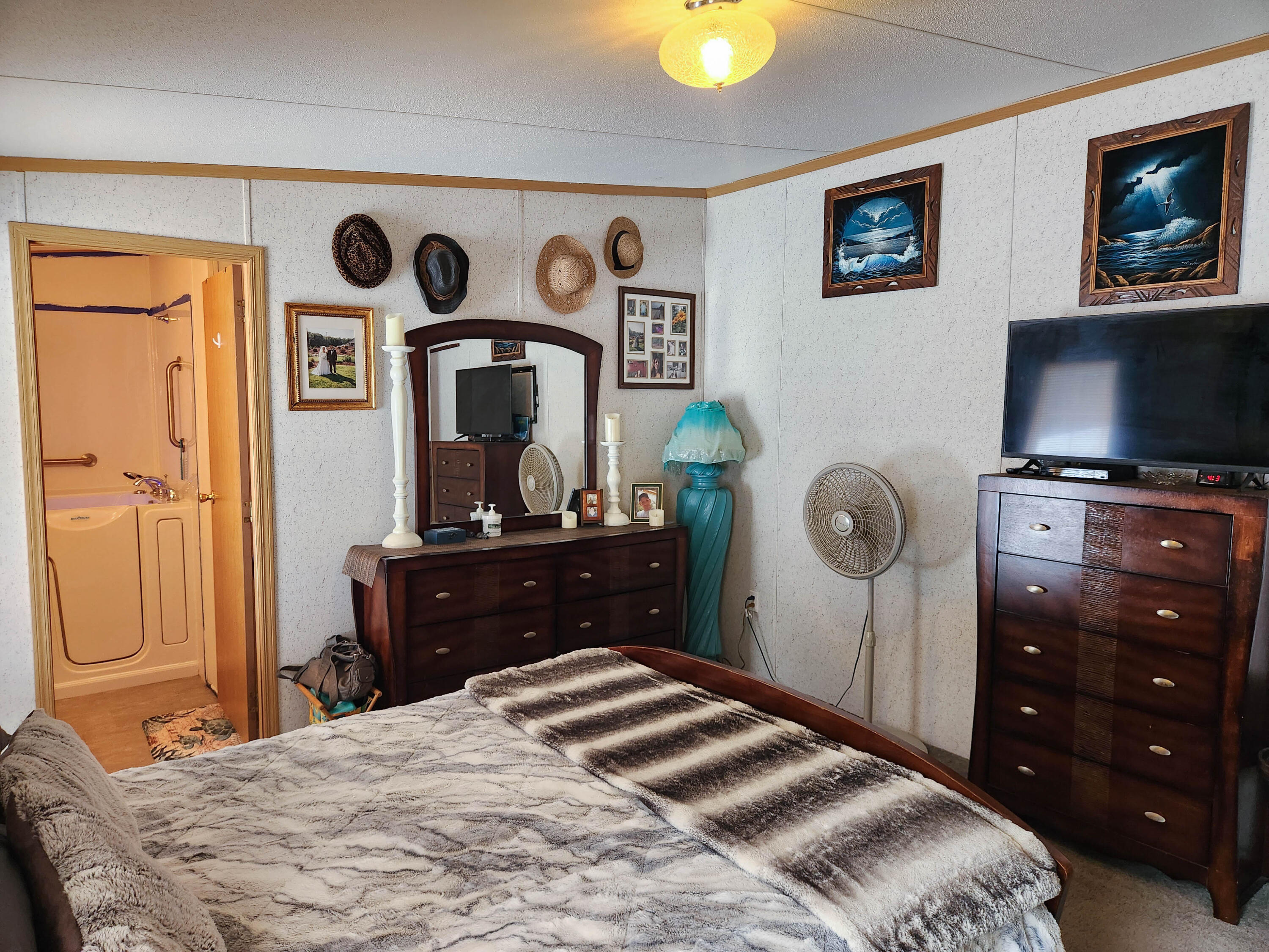 19 Main Street Grand Isle, ME 04746 - Photo 23 of 57 2026-04-02 16.38.22