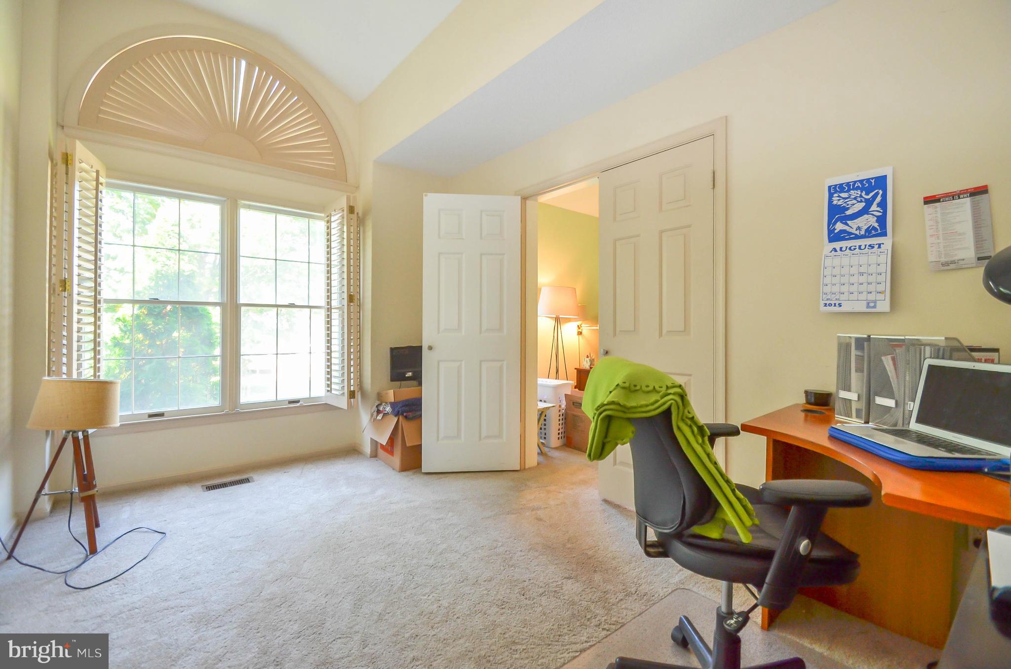 2 Raisin Tree Circle Baltimore, MD 21208 - Photo 12 of 17 Interior (General)