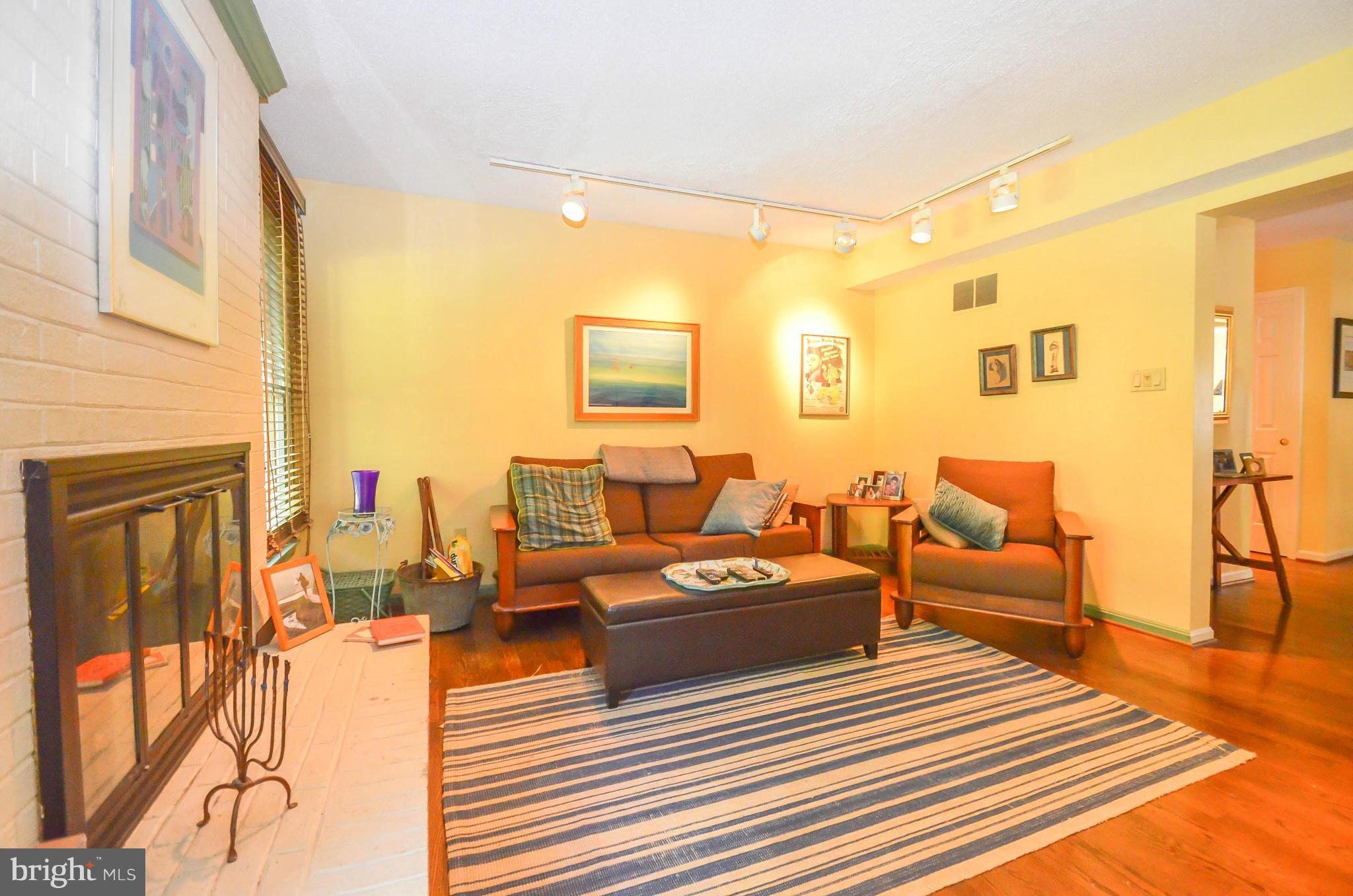2 Raisin Tree Circle Baltimore, MD 21208 - Photo 5 of 17 Interior (General)