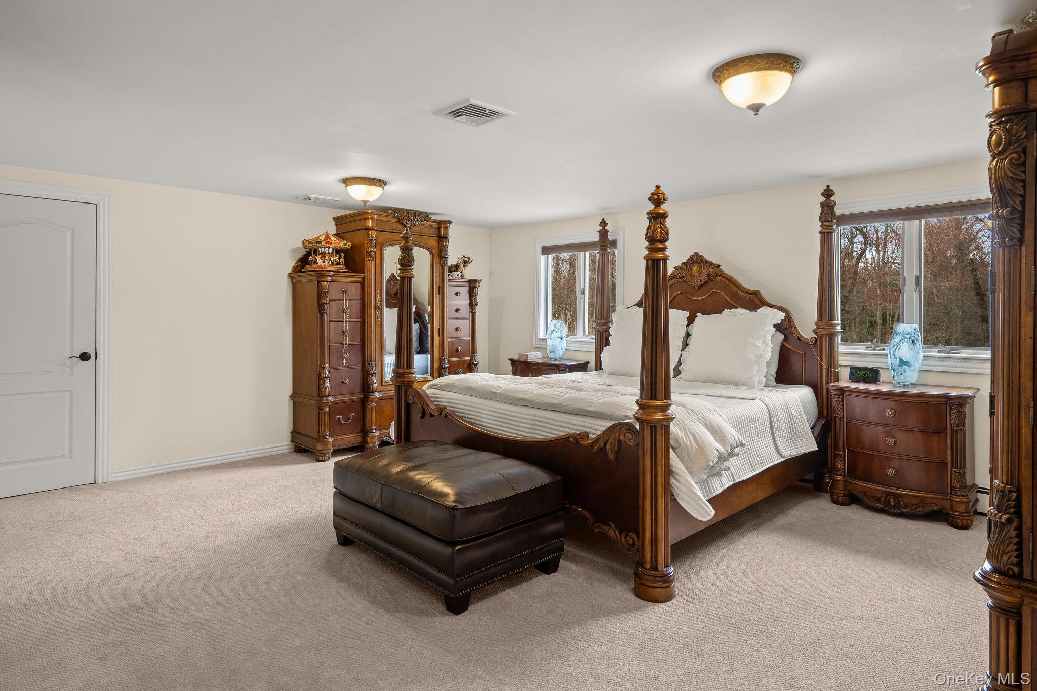 431 Woodbury Road Cold Spring Harbor, NY 11724 - Photo 15 of 24