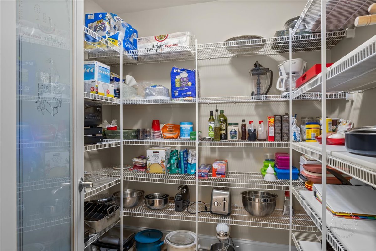 958 West Bauer Road Naperville, IL 60563 - Photo 25 of 57 a view of storage and utility room