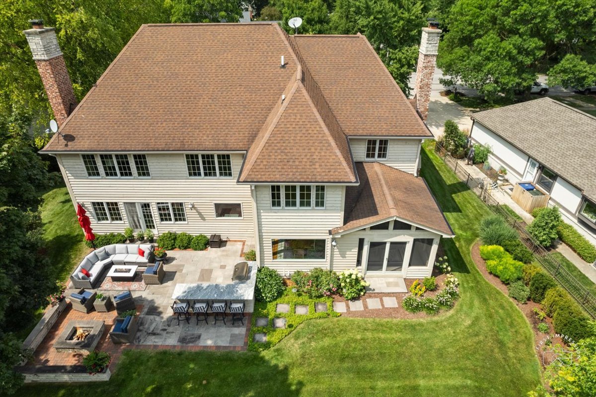 958 West Bauer Road Naperville, IL 60563 - Photo 6 of 57 an aerial view of a house