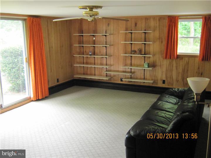 147 County Line Road Southampton, PA 18966 - Photo 9 of 12 Family Room