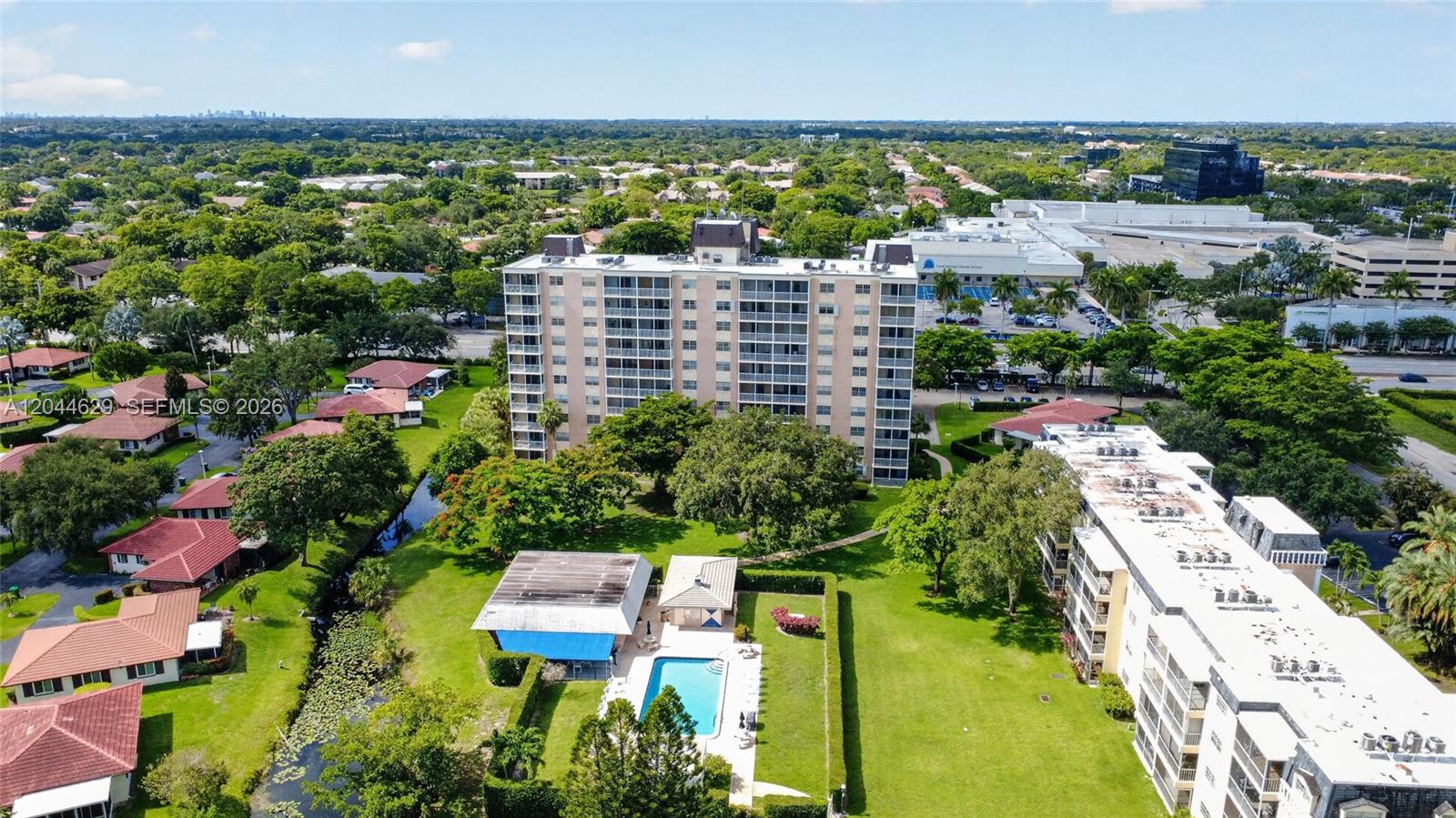 9101 West Sample Road, Unit 306 Coral Springs, FL 33065 - Photo 28 of 41 Gallery Image 28