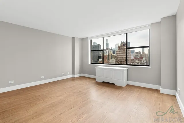 $4,300 | 330 East 39th Street, Unit 27K | Murray Hill