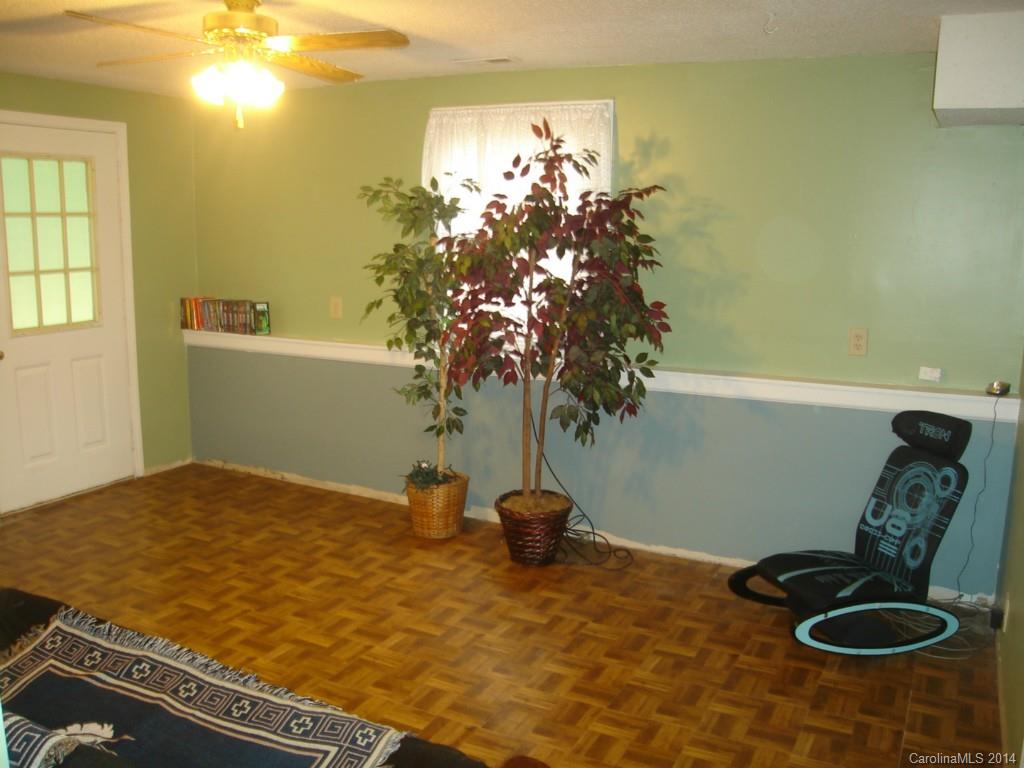 1716 Glenway Road Clover, SC 29710 - Photo 15 of 21 Gallery Image 15