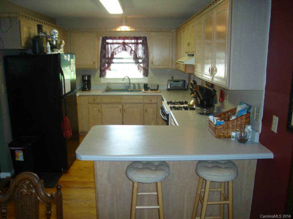 1716 Glenway Road Clover, SC 29710 - Photo 6 of 21 Gallery Image 6