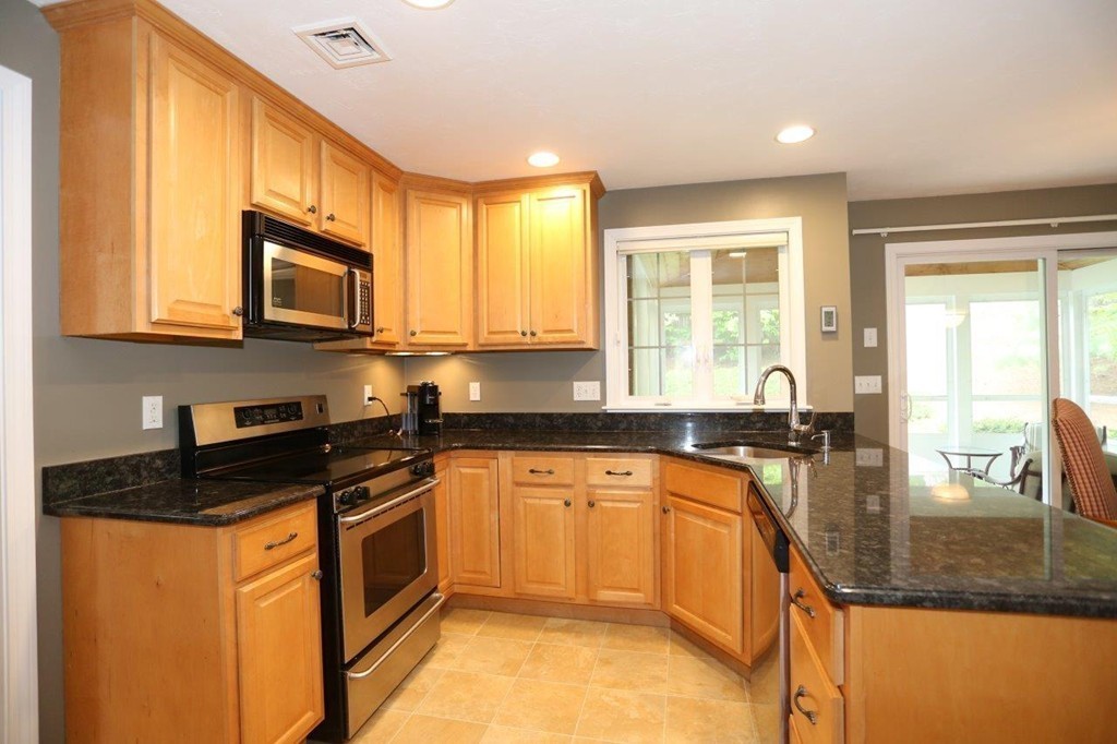 167 Parker Street Maynard, MA 01754 - Photo 8 of 28 Gallery Image 8