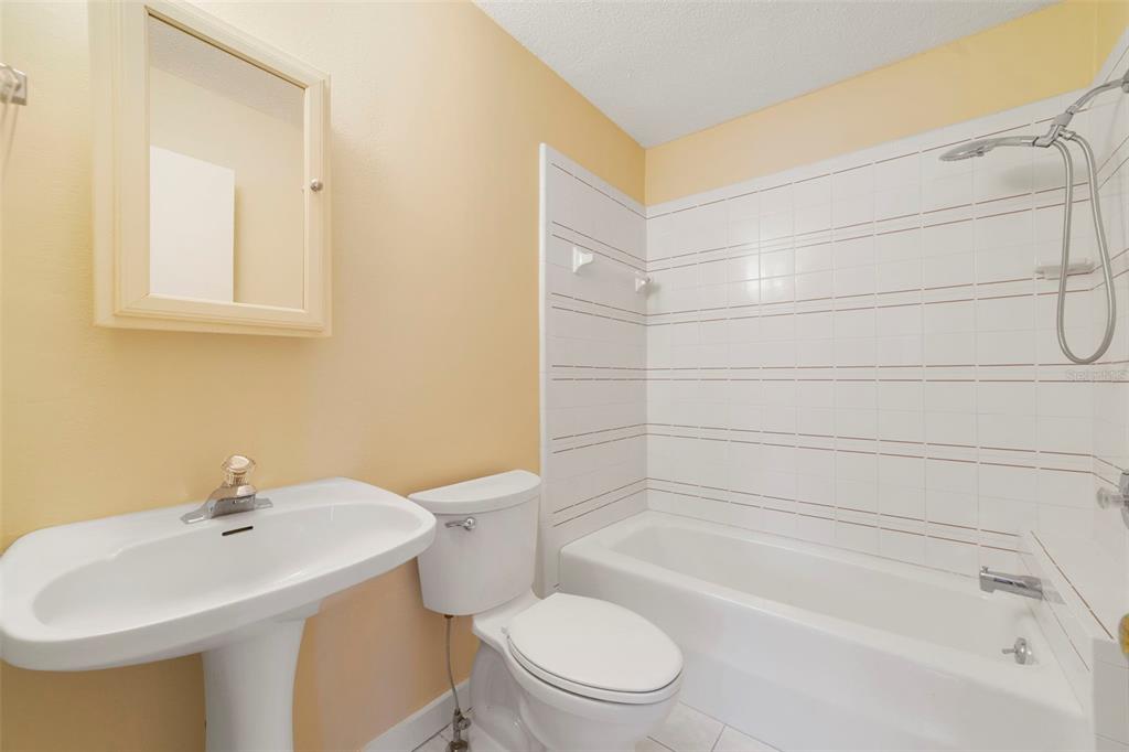 809 Wilson Avenue Leesburg, FL 34748 - Photo 17 of 20