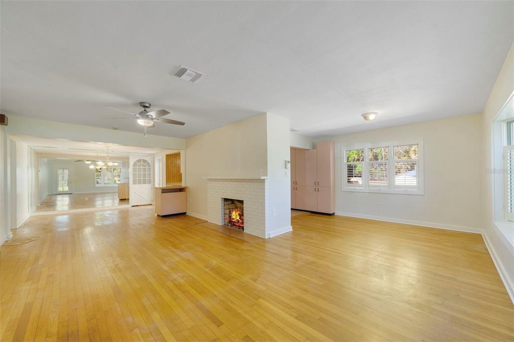 809 Wilson Avenue Leesburg, FL 34748 - Photo 2 of 20