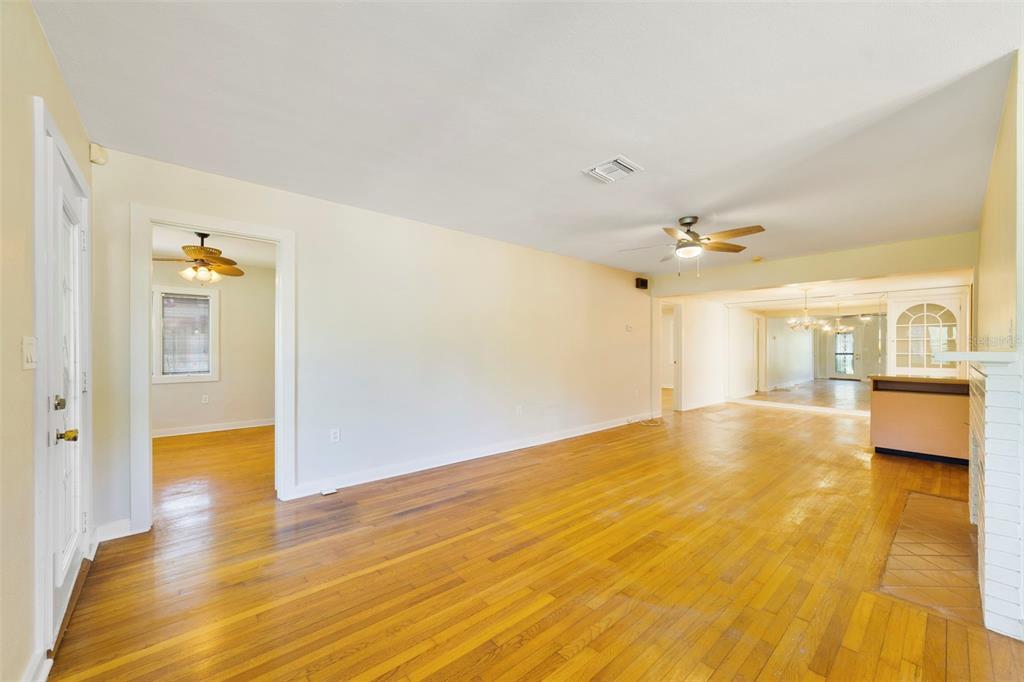 809 Wilson Avenue Leesburg, FL 34748 - Photo 3 of 20