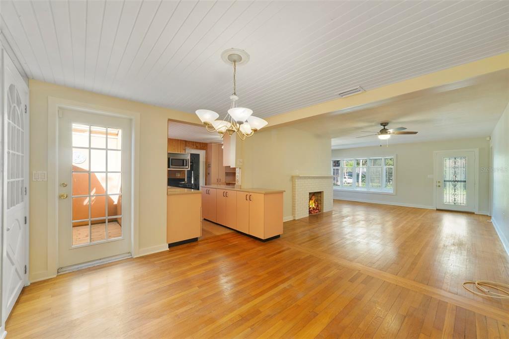 809 Wilson Avenue Leesburg, FL 34748 - Photo 4 of 20