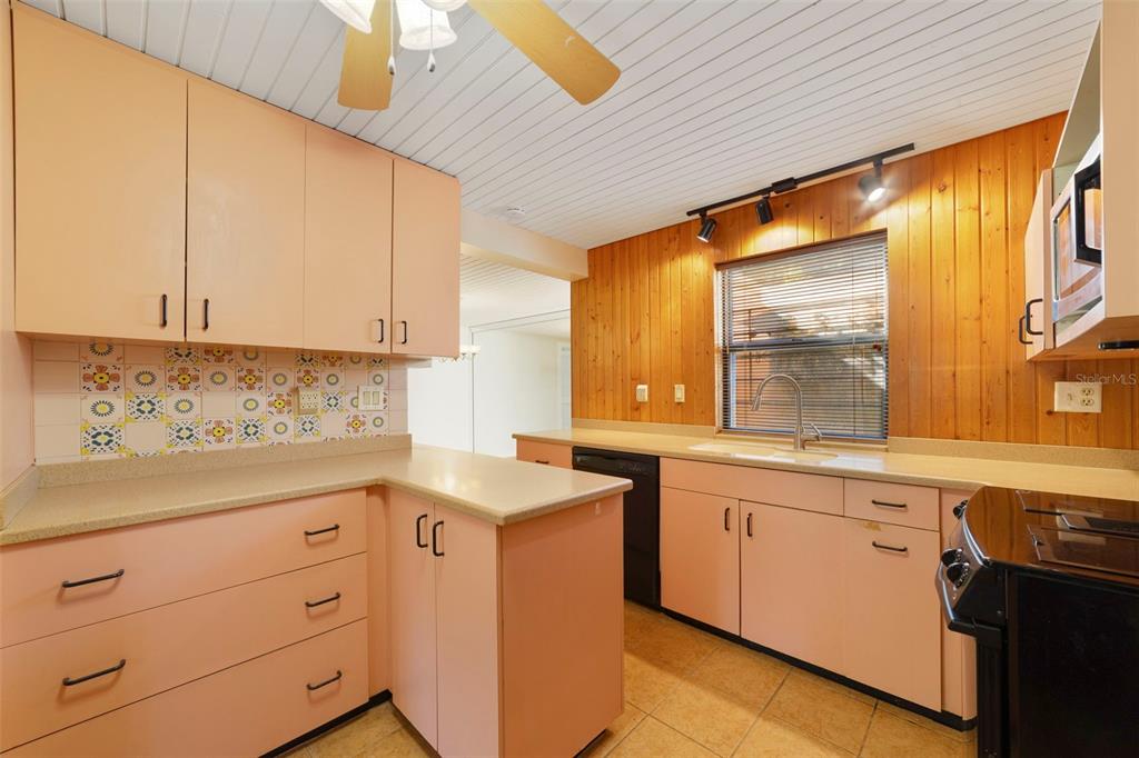 809 Wilson Avenue Leesburg, FL 34748 - Photo 8 of 20