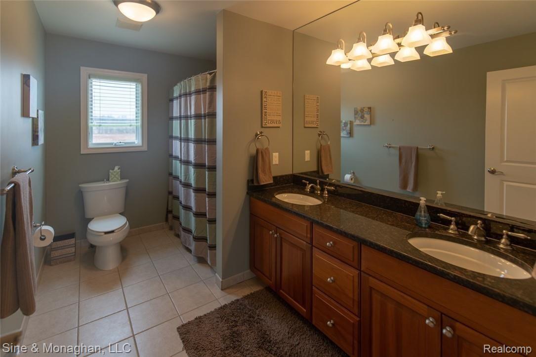 9722 Springborn Road Casco, MI 48064 - Photo 21 of 54 Second floor Full bath