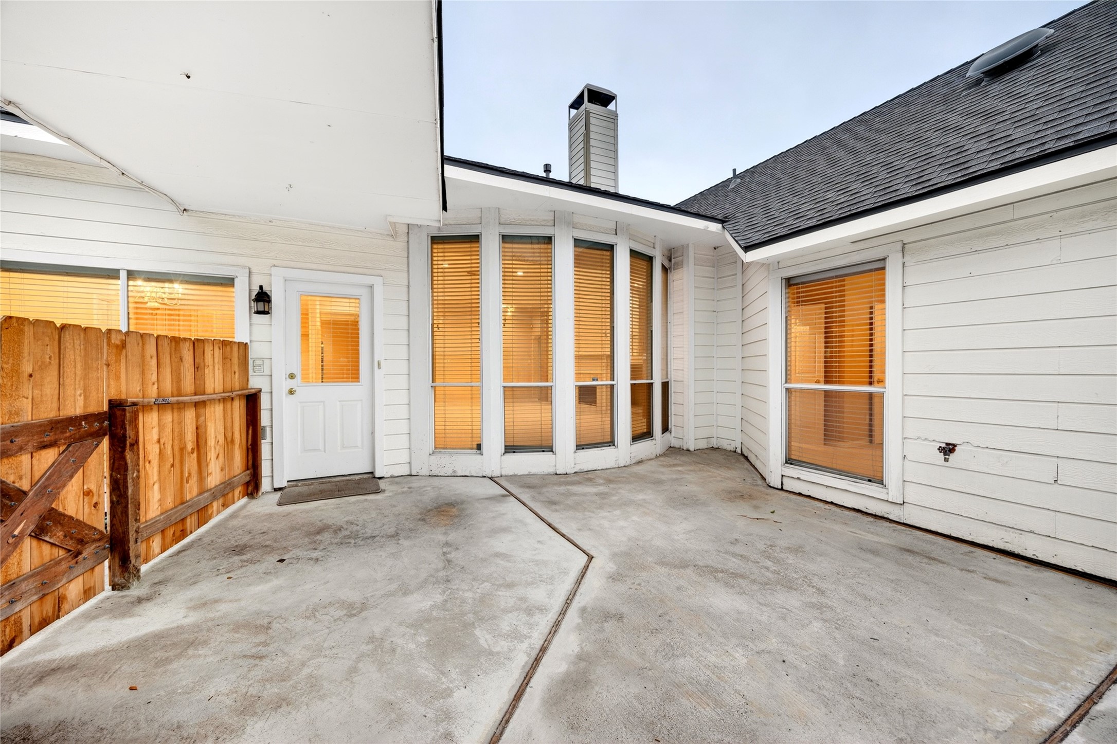 9910 Ripple Lake Drive Houston, TX 77065 - Photo 36 of 40
