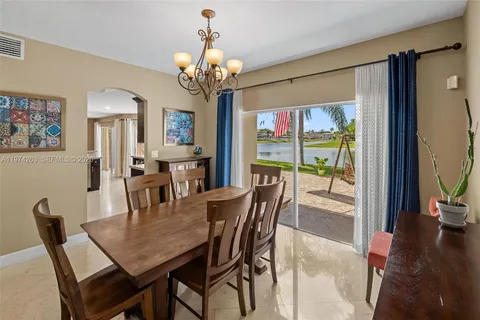$935,000 | 4650 Northwest 109th Court, Doral, FL 33178
