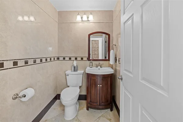 $935,000 | 4650 Northwest 109th Court, Doral, FL 33178