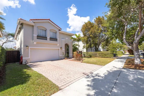 $935,000 | 4650 Northwest 109th Court, Doral, FL 33178