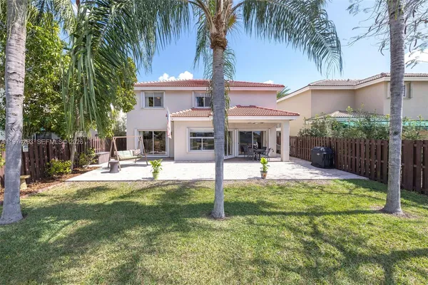 $935,000 | 4650 Northwest 109th Court, Doral, FL 33178