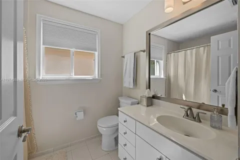 $935,000 | 4650 Northwest 109th Court, Doral, FL 33178