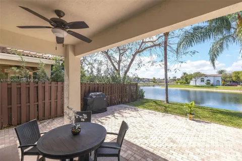 $935,000 | 4650 Northwest 109th Court, Doral, FL 33178