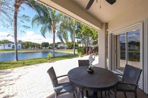 $935,000 | 4650 Northwest 109th Court, Doral, FL 33178