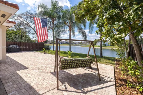 $935,000 | 4650 Northwest 109th Court, Doral, FL 33178