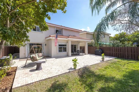 $935,000 | 4650 Northwest 109th Court, Doral, FL 33178