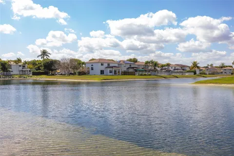 $935,000 | 4650 Northwest 109th Court, Doral, FL 33178