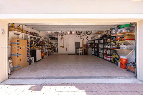 $935,000 | 4650 Northwest 109th Court, Doral, FL 33178