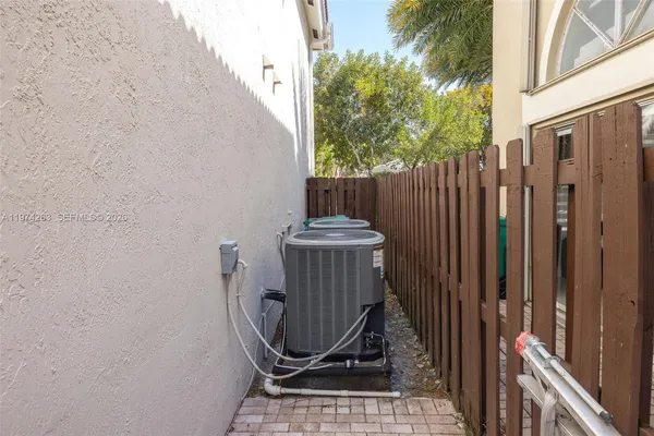 $935,000 | 4650 Northwest 109th Court, Doral, FL 33178